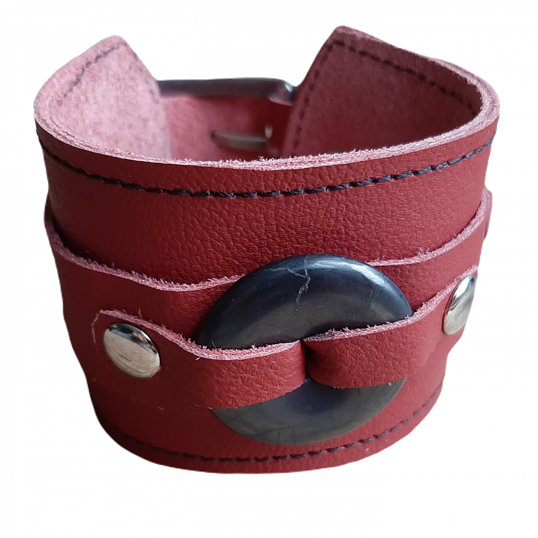 Cuff-rood-leer-shungit-h-e1643991703148.png